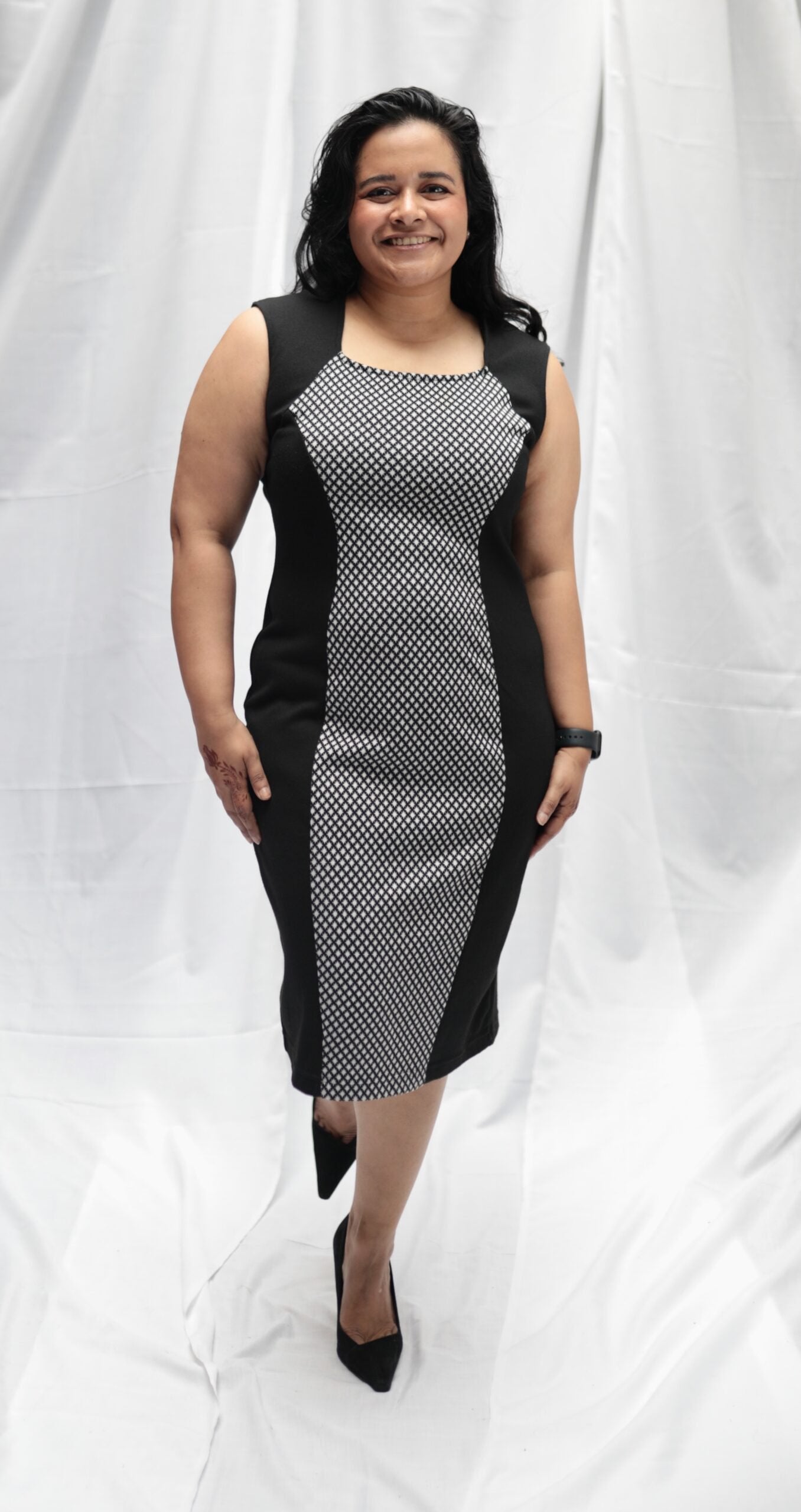 ATMOSPHERE - Black & white sheath dress