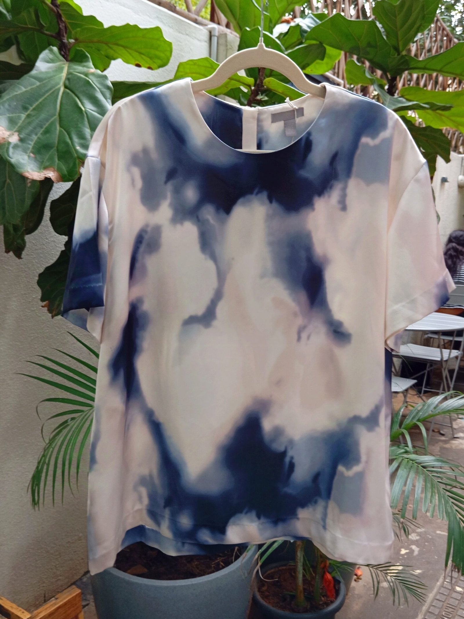 H&M- Blue & White Watercolour Pattern Satin Top