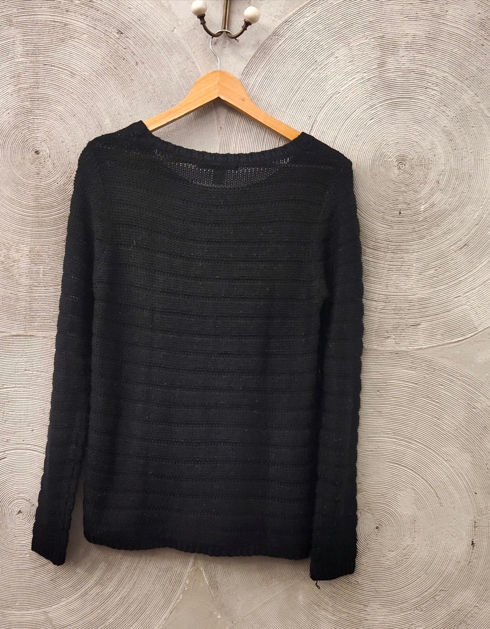Black Knit Full Sleeved Pullover