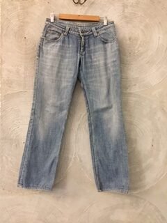 Light Blue Jeans with Pocket Embroidered