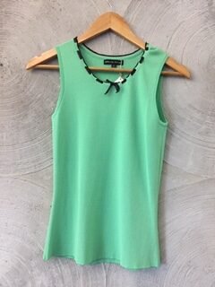 CAROLYN TAYLOR -Green Knit Top