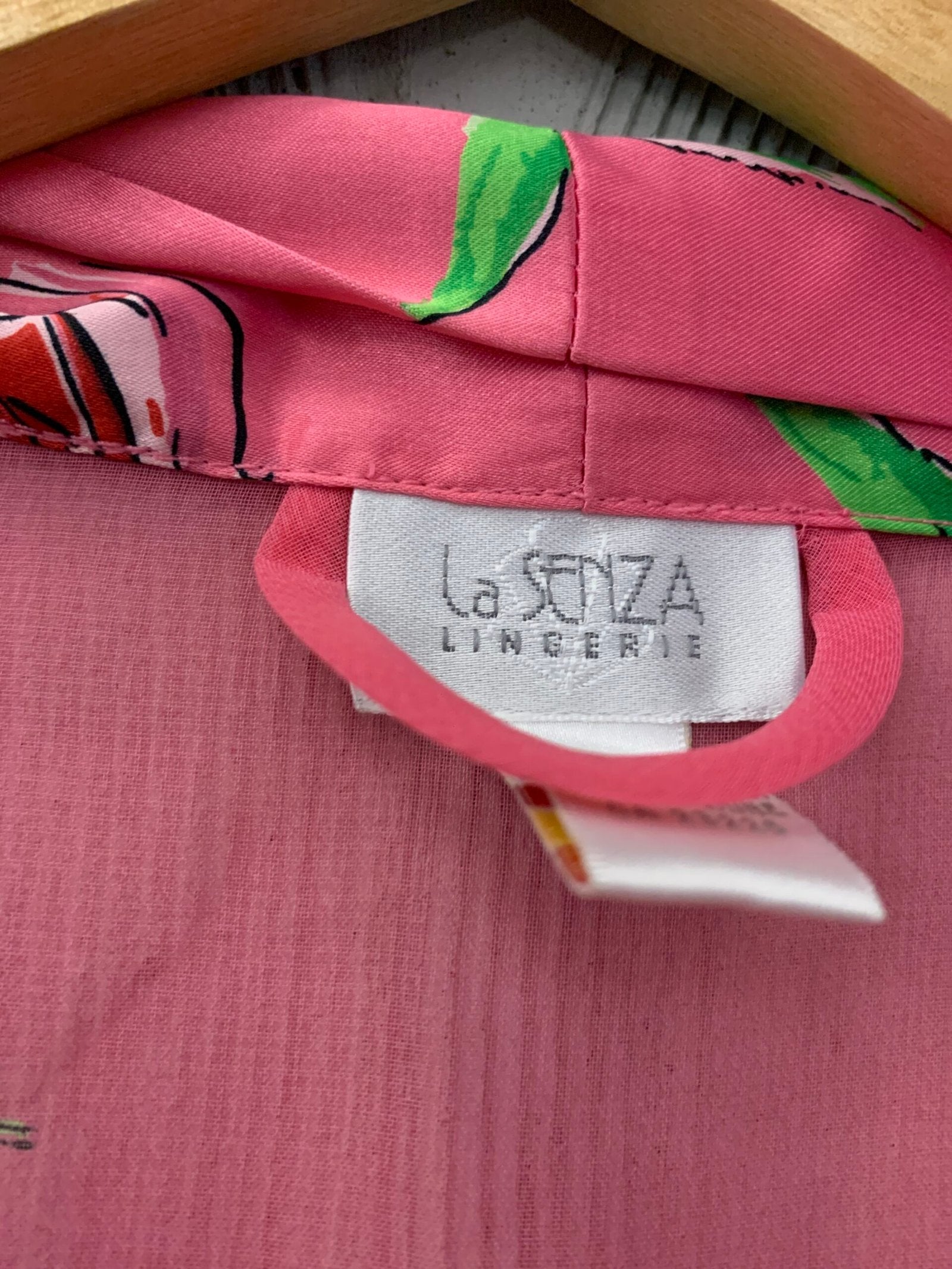 LA SENZA - Pink chemise and robe set