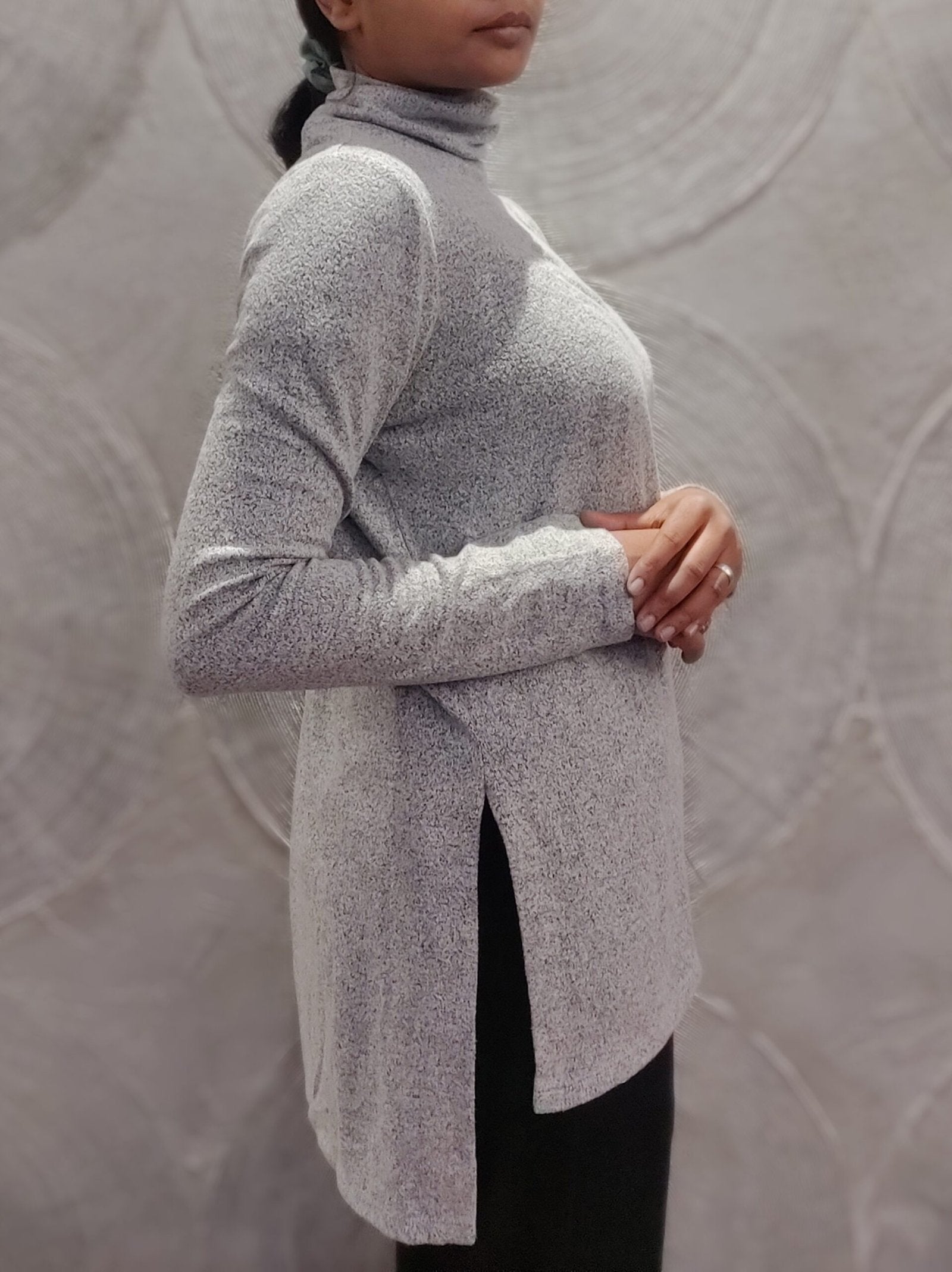 FOREVER 21- Ash Grey Pullover