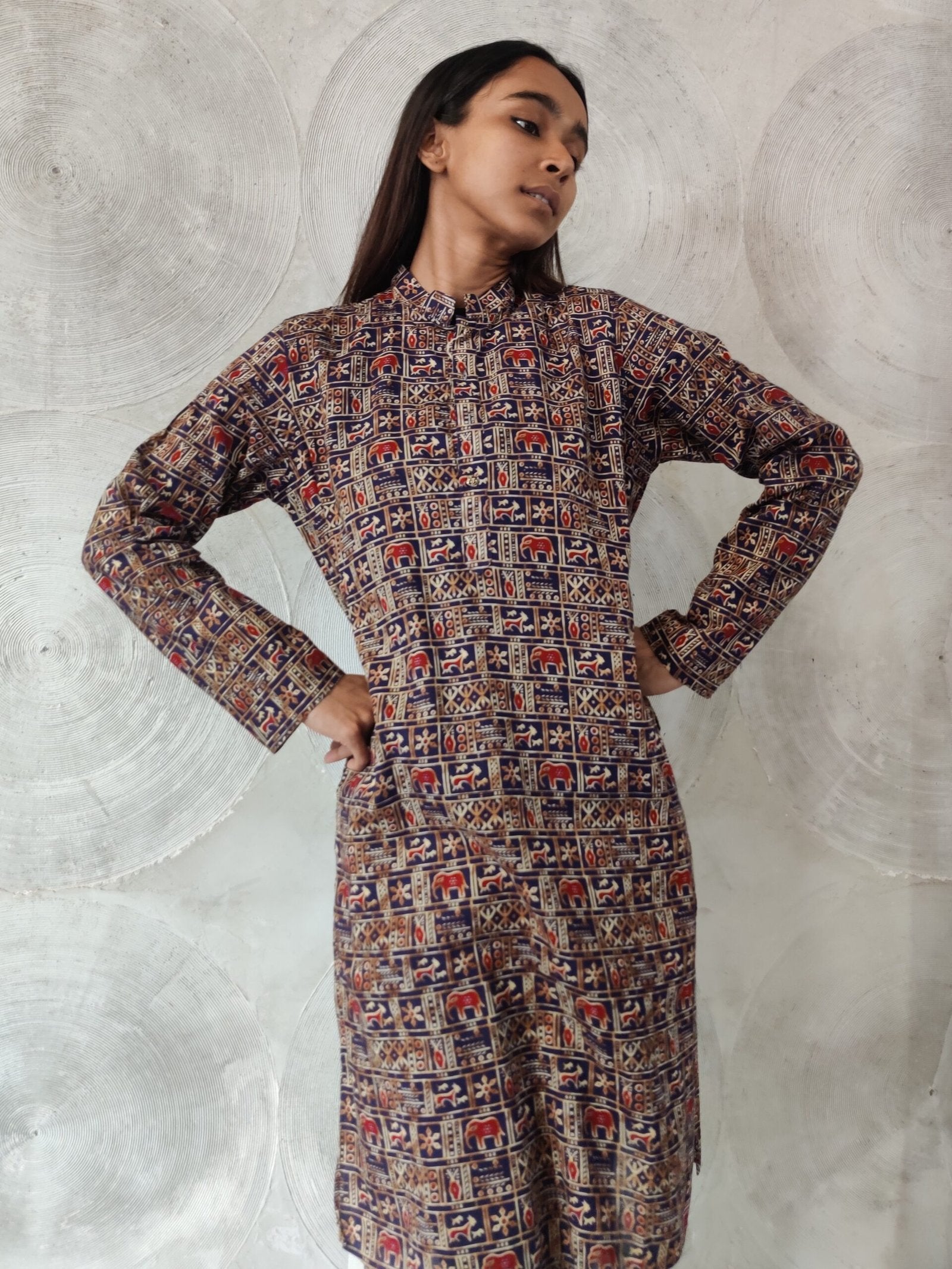 Dark Blue and Maroon Printed Kurta