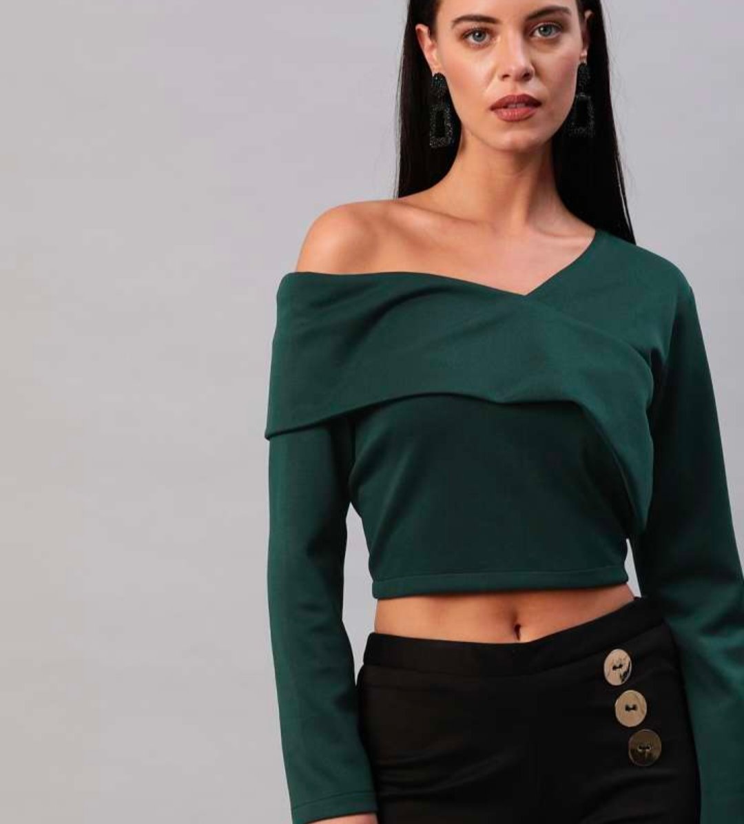 EMBLAZE- Green Solid Cropped Top