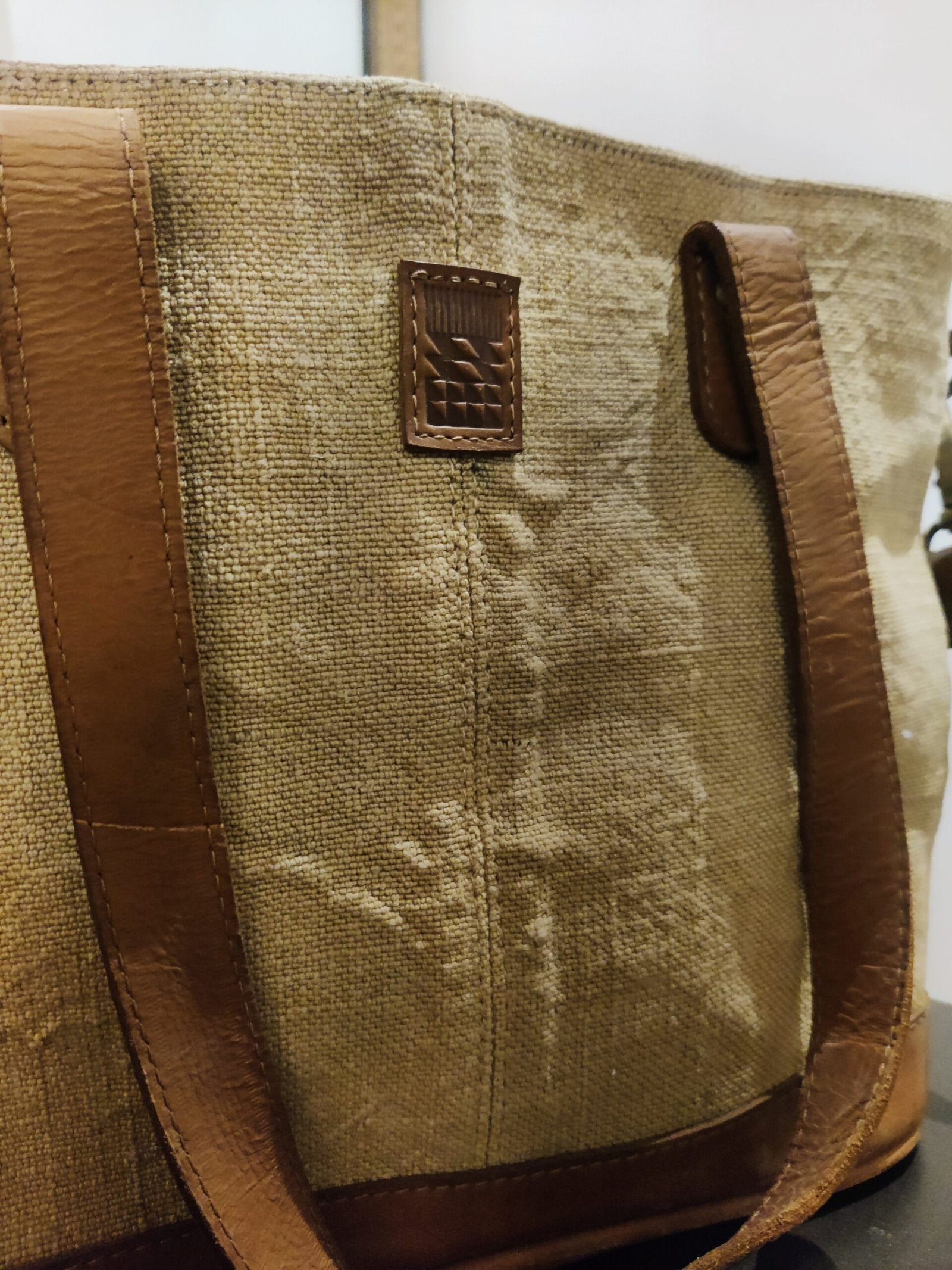 THE BURLAP PEOPLE- The Little Lady Boss Bag in Camel