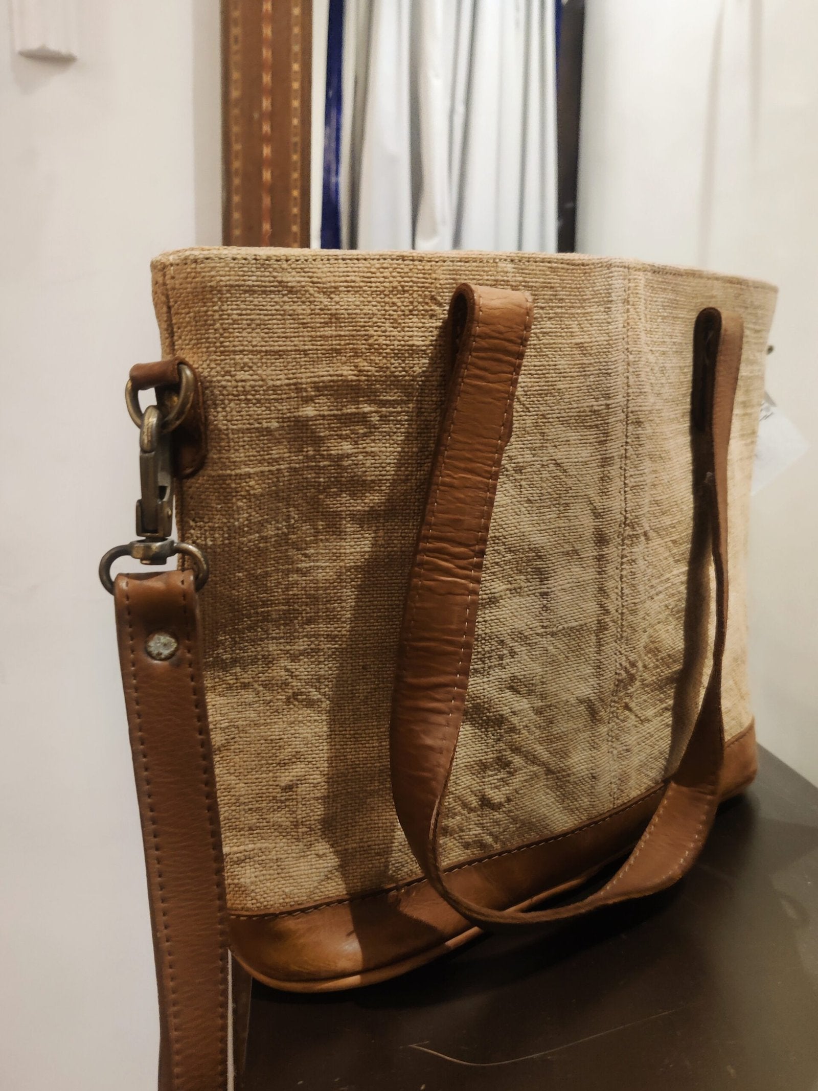 THE BURLAP PEOPLE- The Little Lady Boss Bag in Camel
