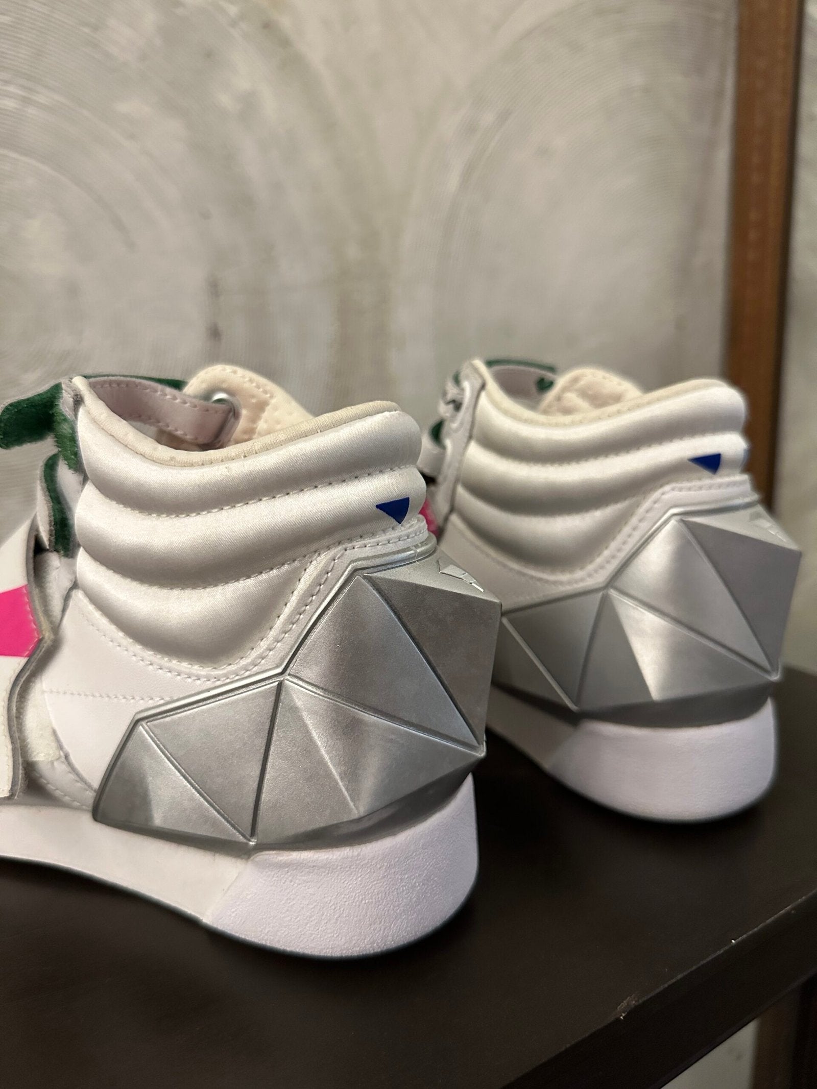 POWER RANGERS X REEBOK - Hi Pterodactyl Zord White New Women GW2425