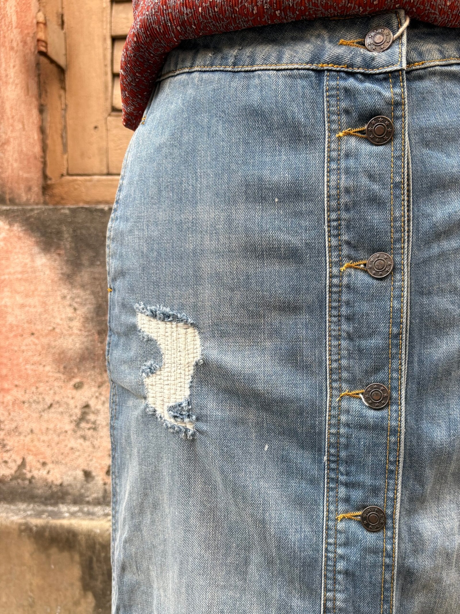 ONLY - Blue Distressed Denim Skirt