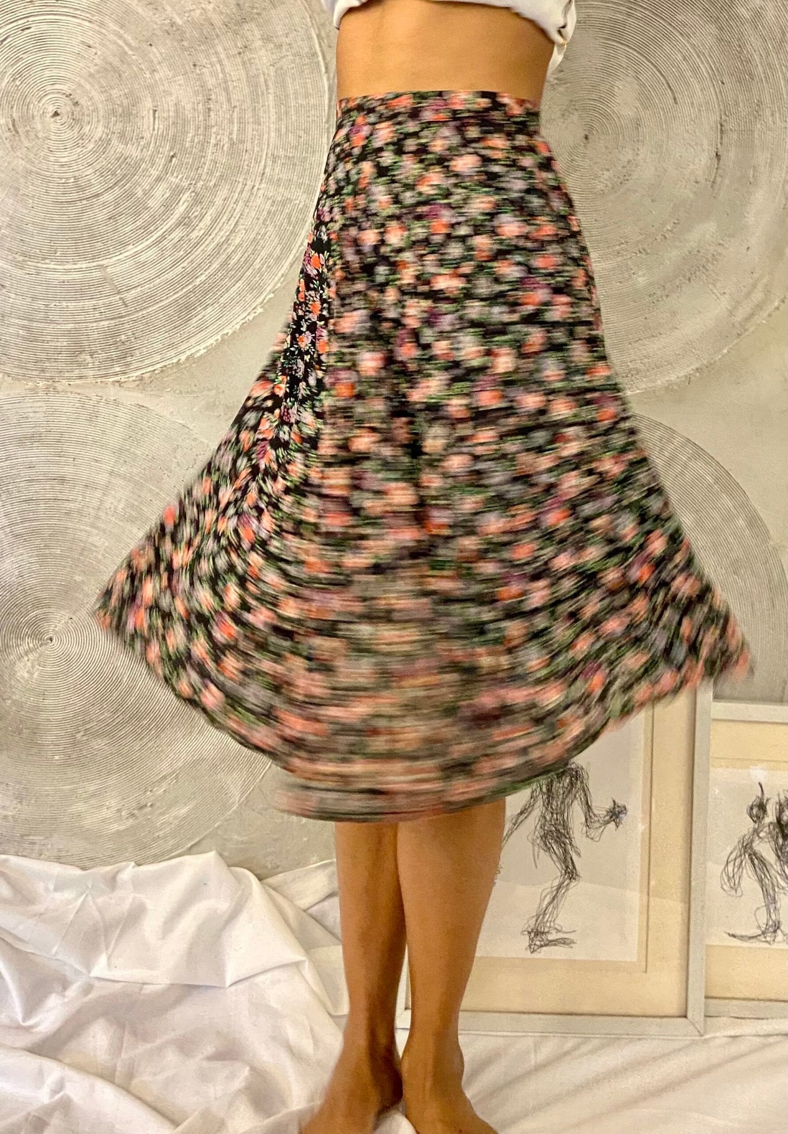 FOREVER 21- Floral Printed Skirt