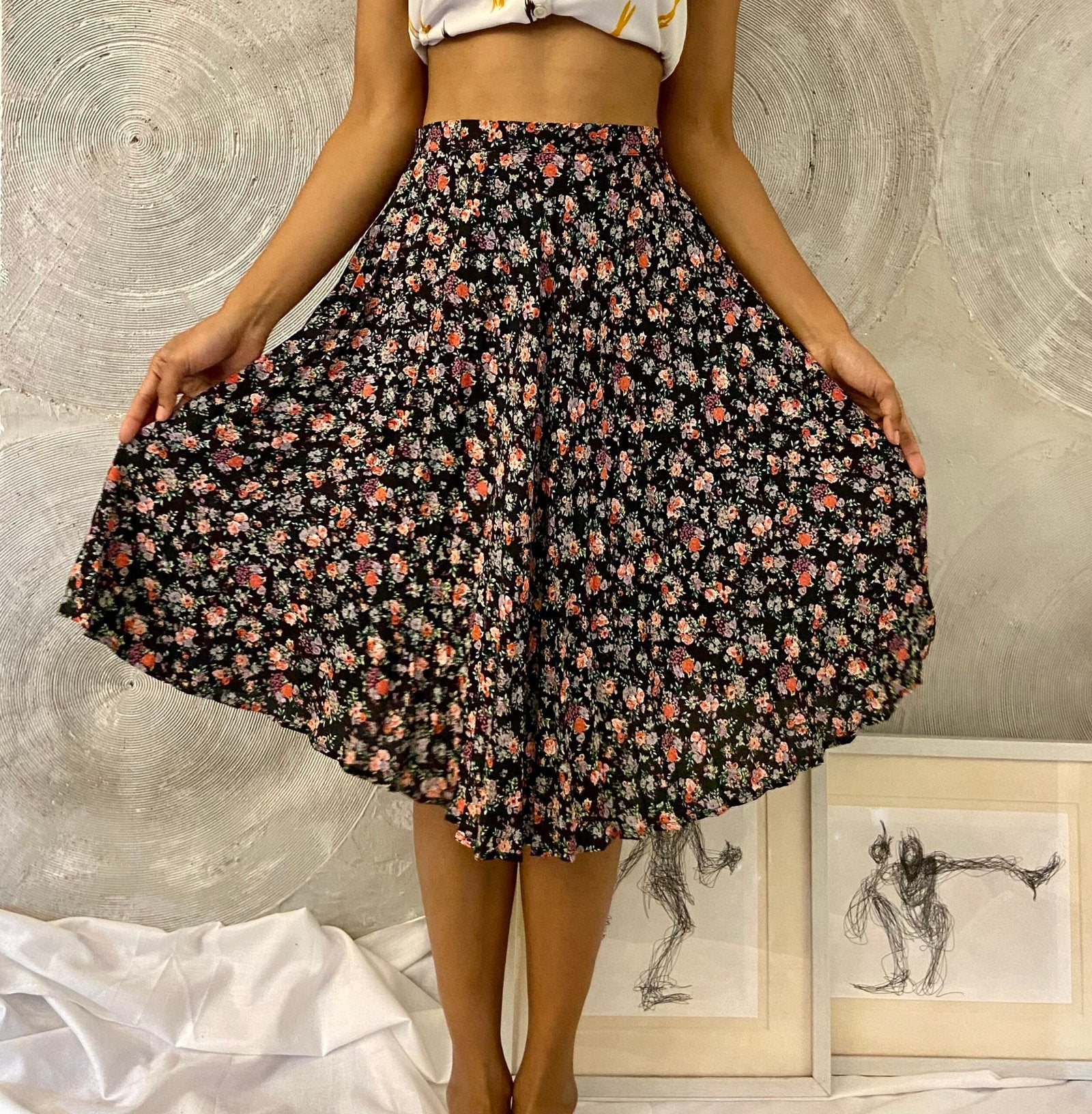 FOREVER 21- Floral Printed Skirt