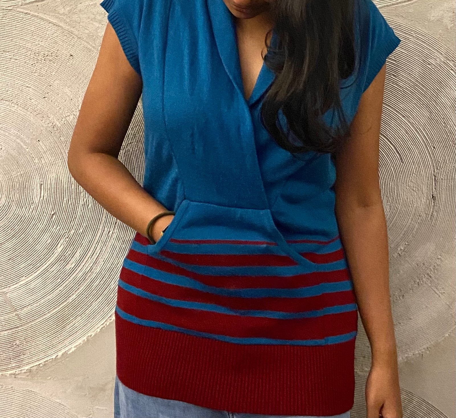 Blue and Maroon Cap Sleeves Knit Top