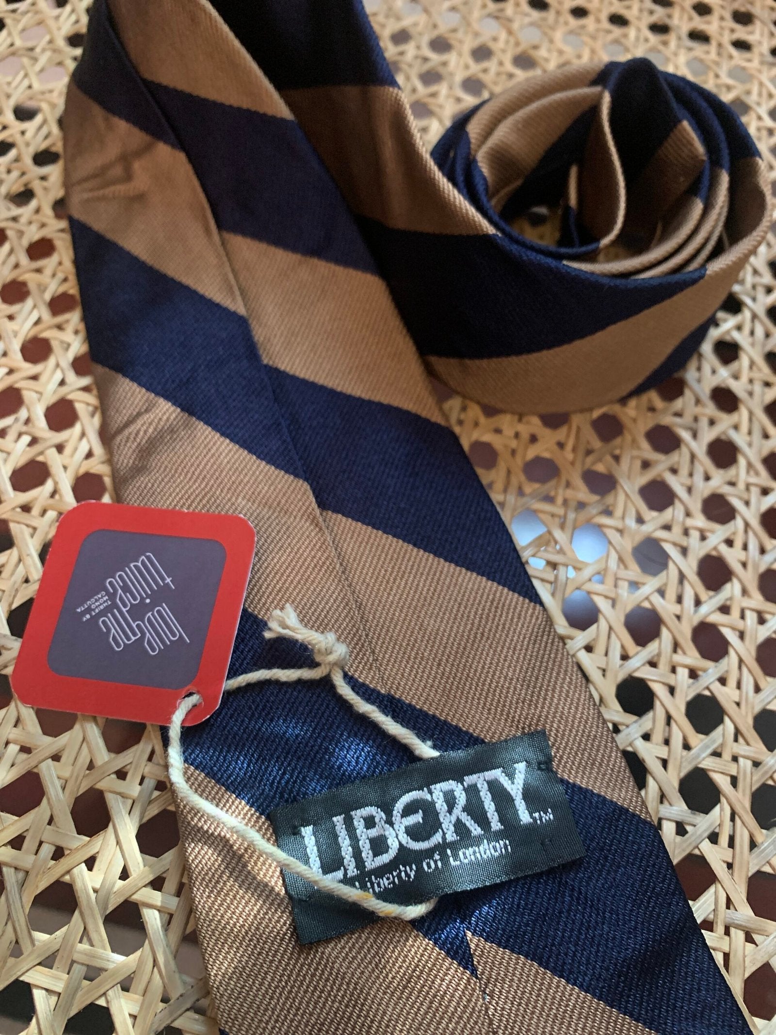 LIBERTY OF LONDON - Blue and beige striped tie