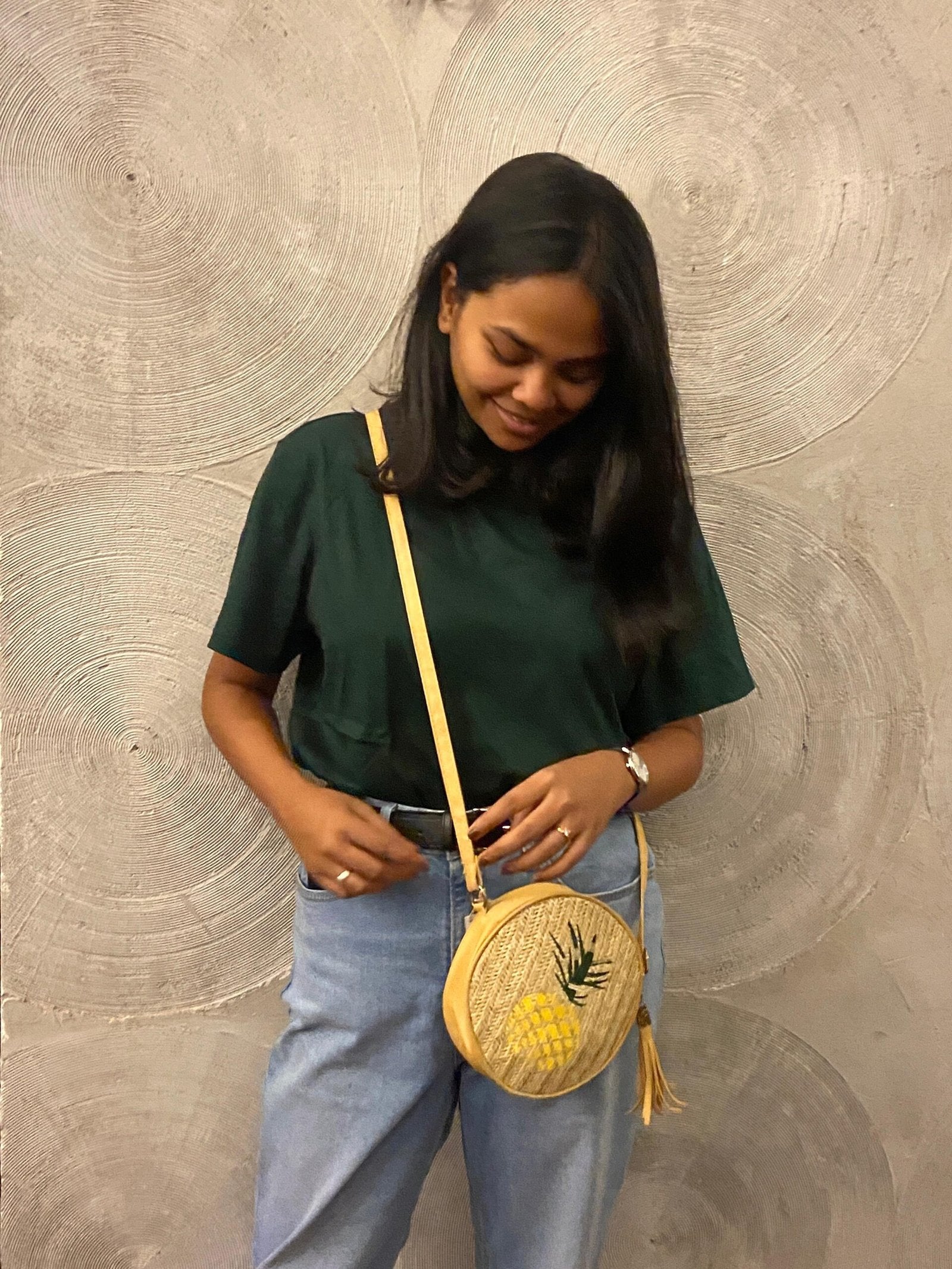 Round Classy Sling Bag