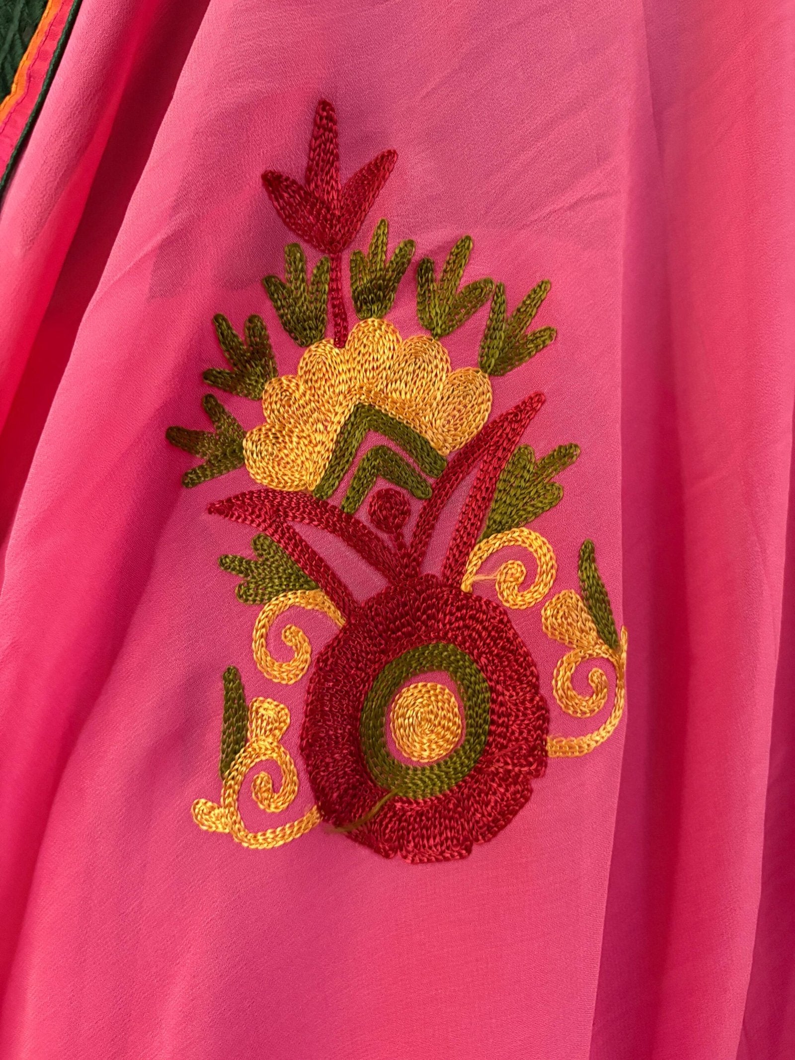 Pink Georgette Sari with Green Border & Full Embroidered Work