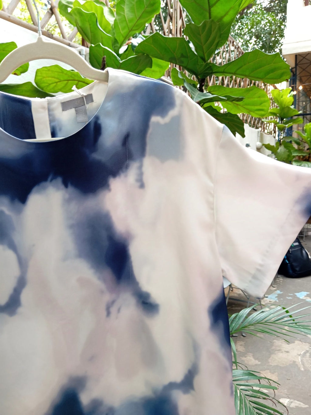 H&M- Blue & White Watercolour Pattern Satin Top