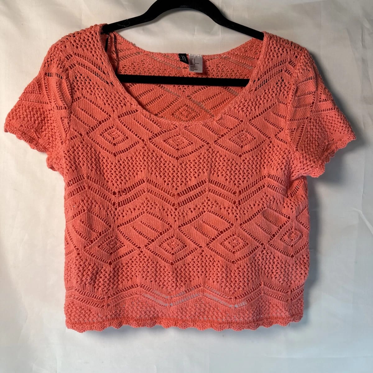 H&M - Coral Crochet Crop Top