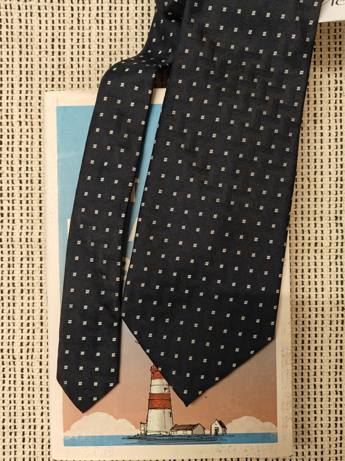 YVES SAINT LAURENT - Dotted Navy Silk Tie