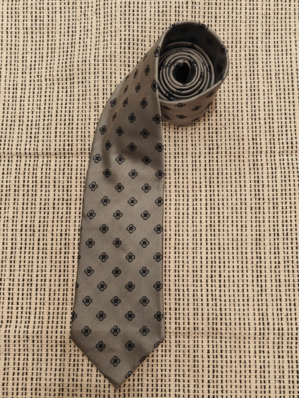 PIERRE CARDIN - Designer Grey Floral Tie