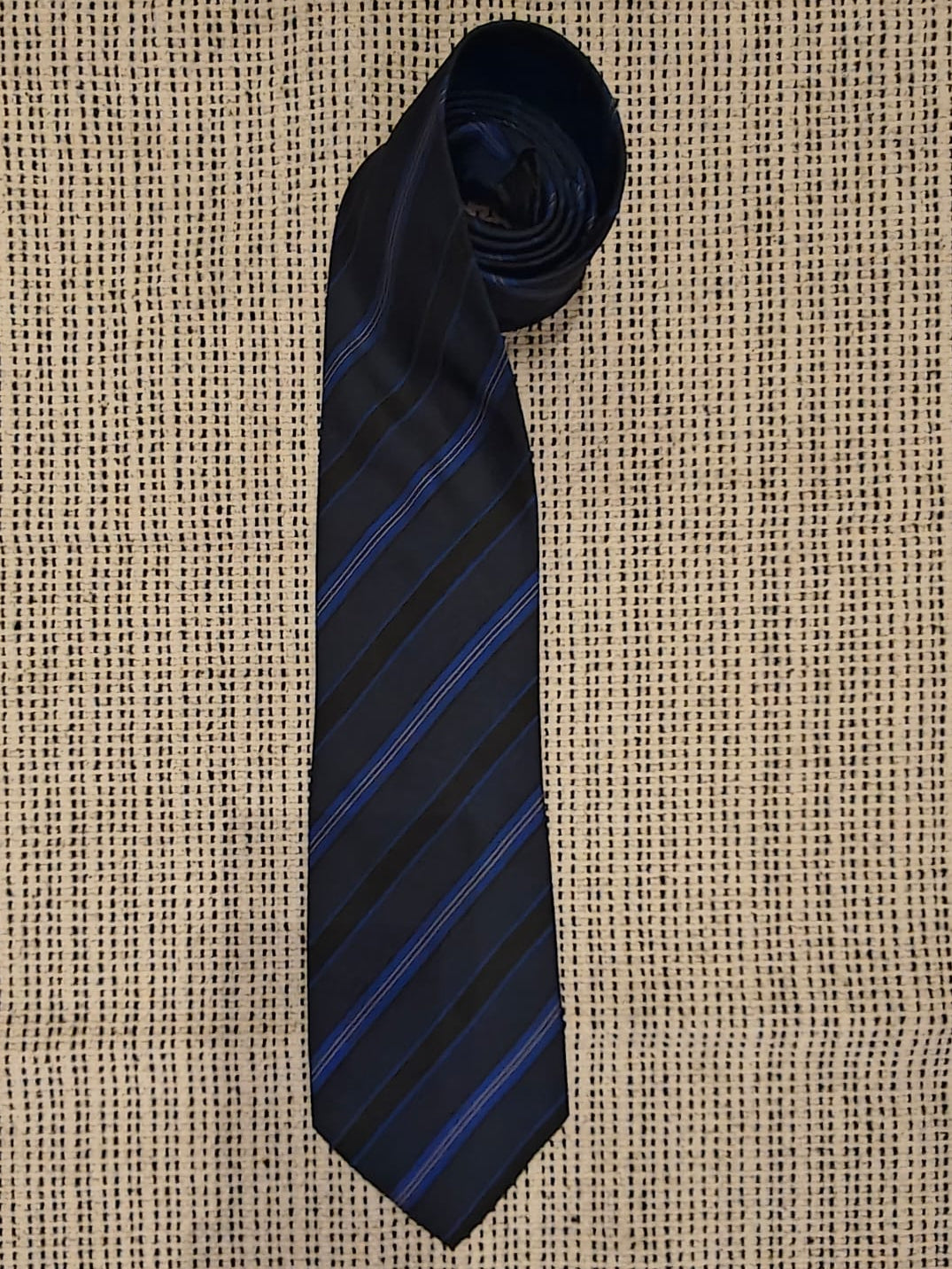 YVES SAINT LAURENT - Black and Blue Striped Silk Tie