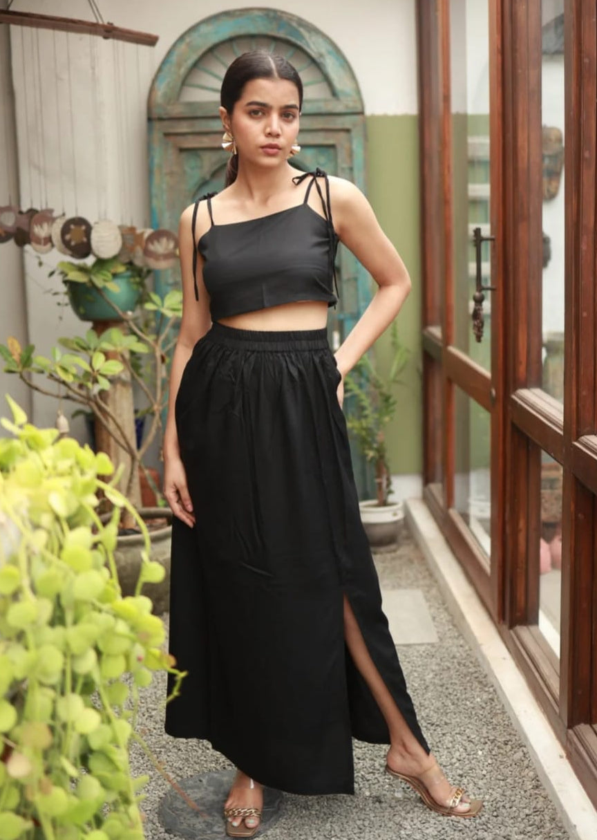 NIOUR - Black Tying Sleeves Seduction Top