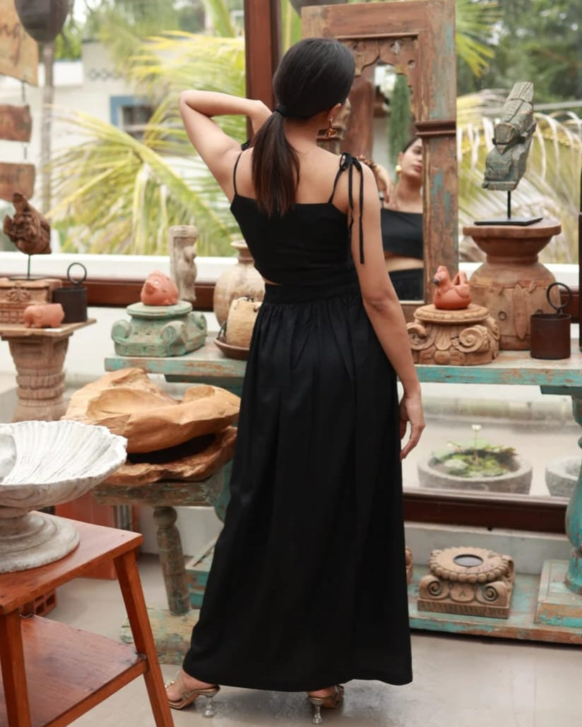 NIOUR - Black Tying Sleeves Seduction Top