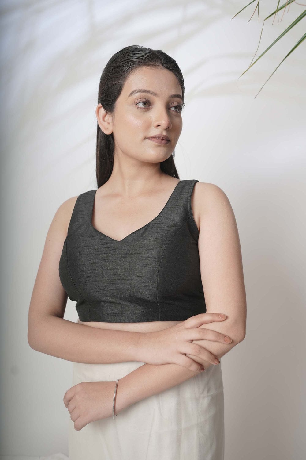 HUTS AND LOOMS - Ebony Black V Neck Sleeveless Blouse