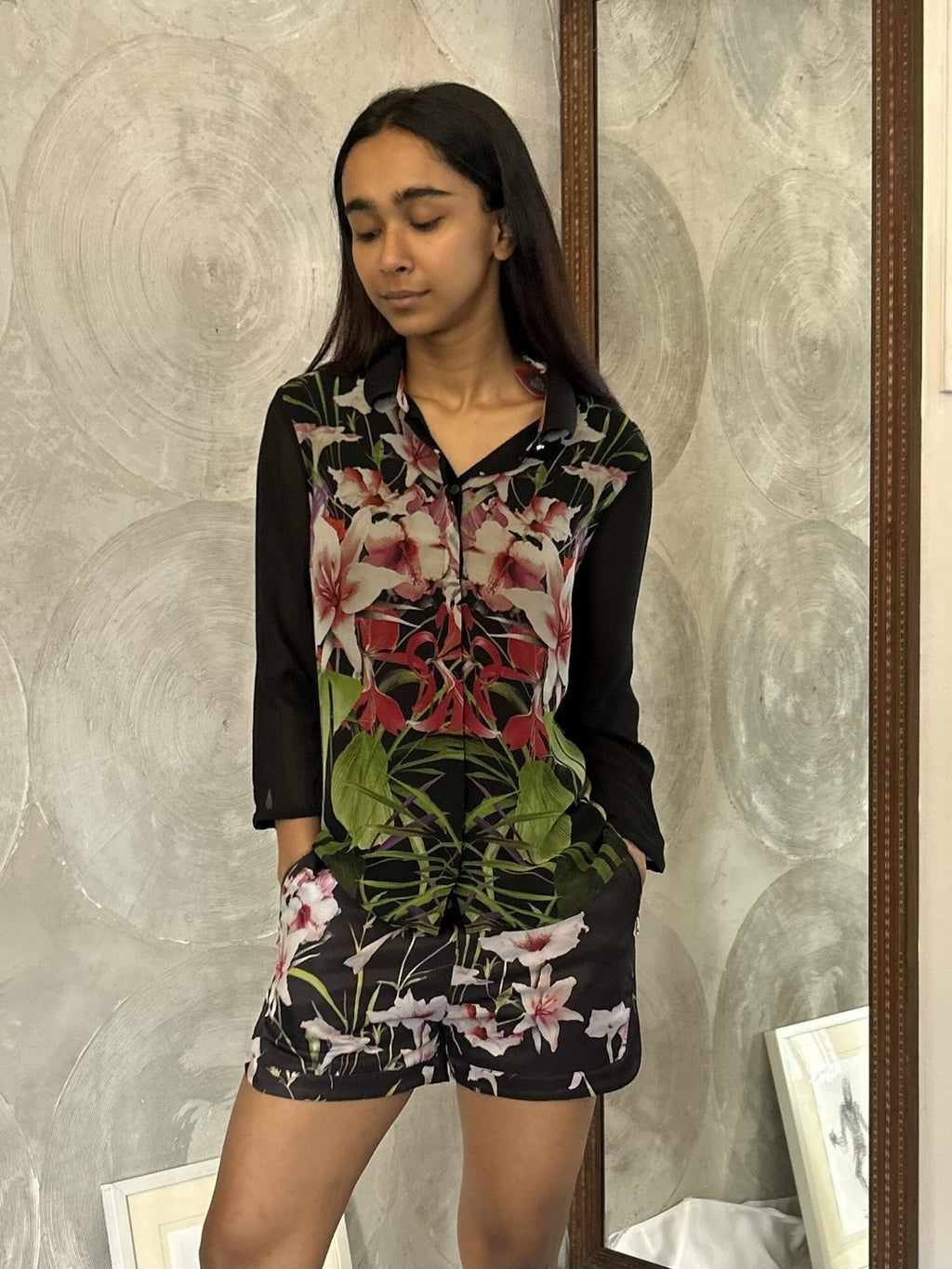 TED BAKER LONDON- Black Floral Mirrored Tropics Collar Blouse Top with Shorts