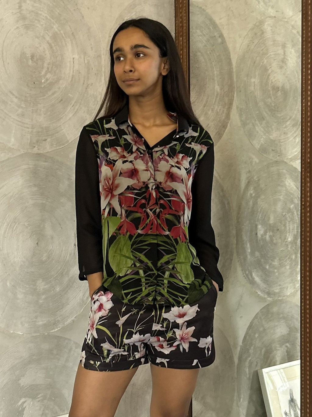 TED BAKER LONDON- Black Floral Mirrored Tropics Collar Blouse Top with Shorts