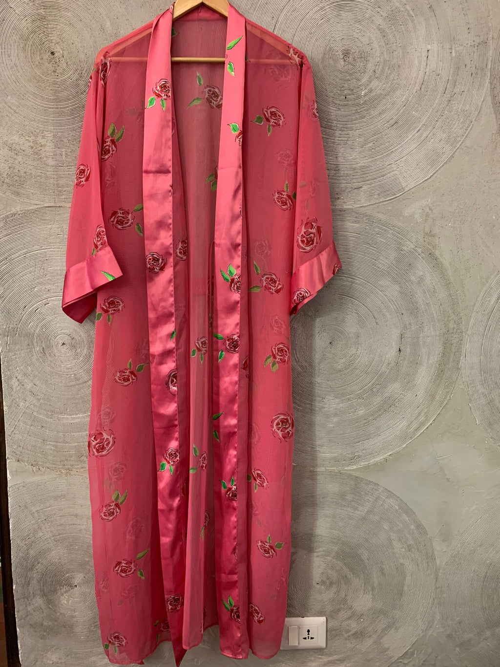 LA SENZA - Pink chemise and robe set