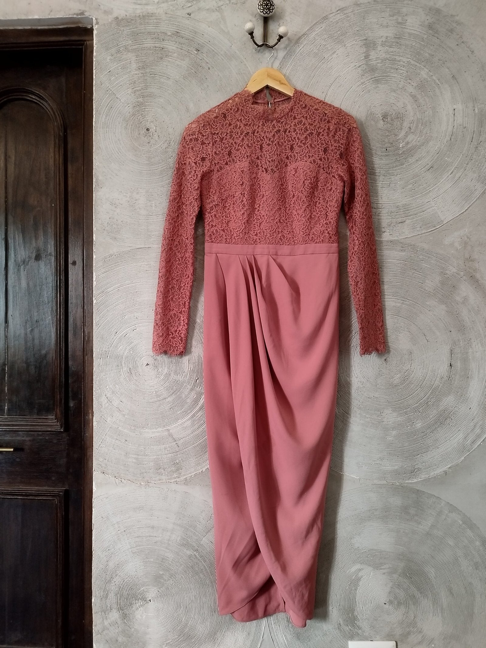 FOREVER NEW Draped Dress With Lace Bodice
