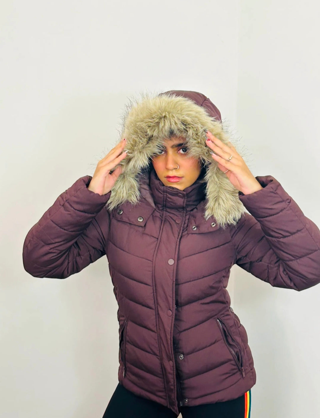 H&M - Full Sleeved Puffer Jacket in Wine