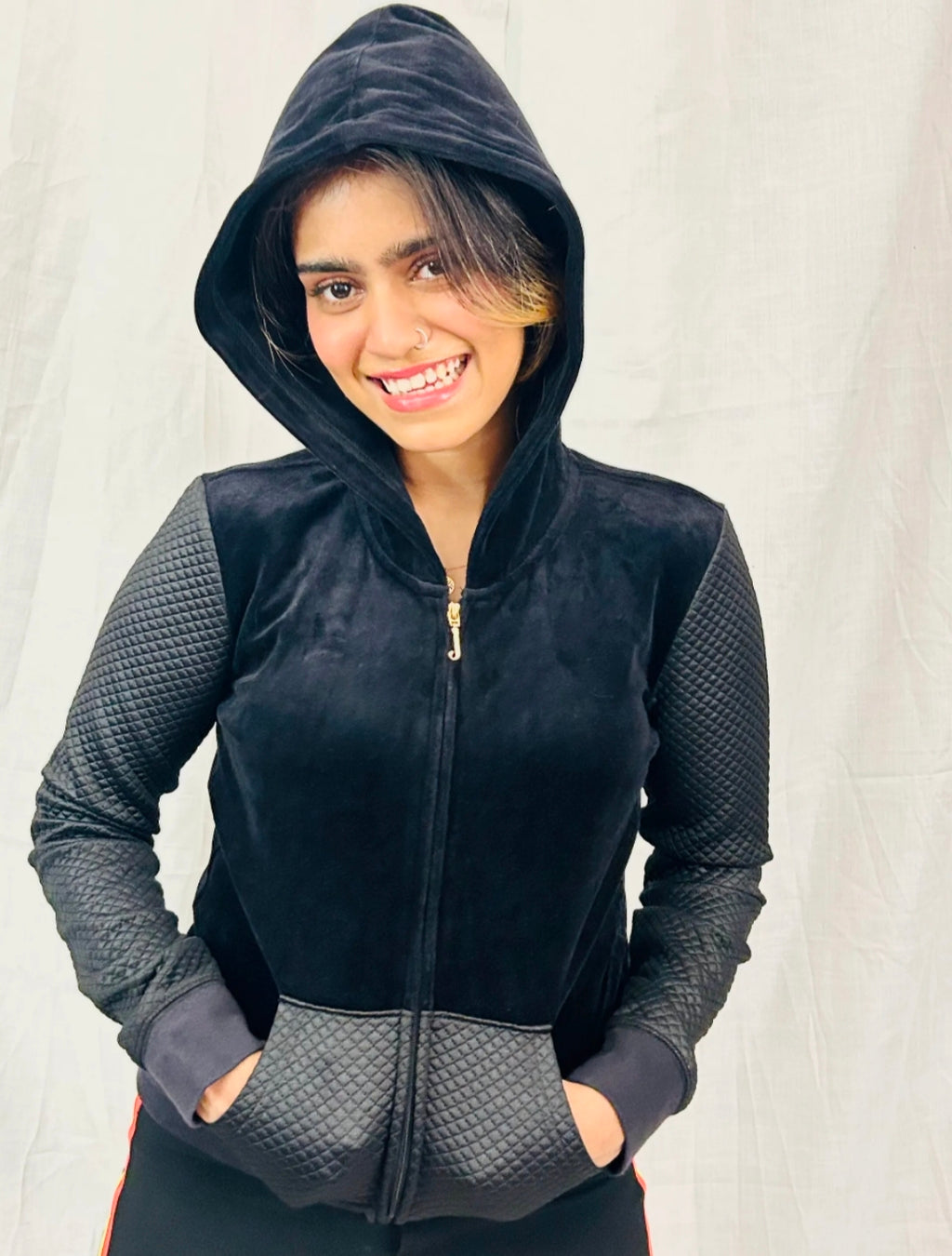 JUICY COUTURE - Black and Golden Velour Robertson Jacket