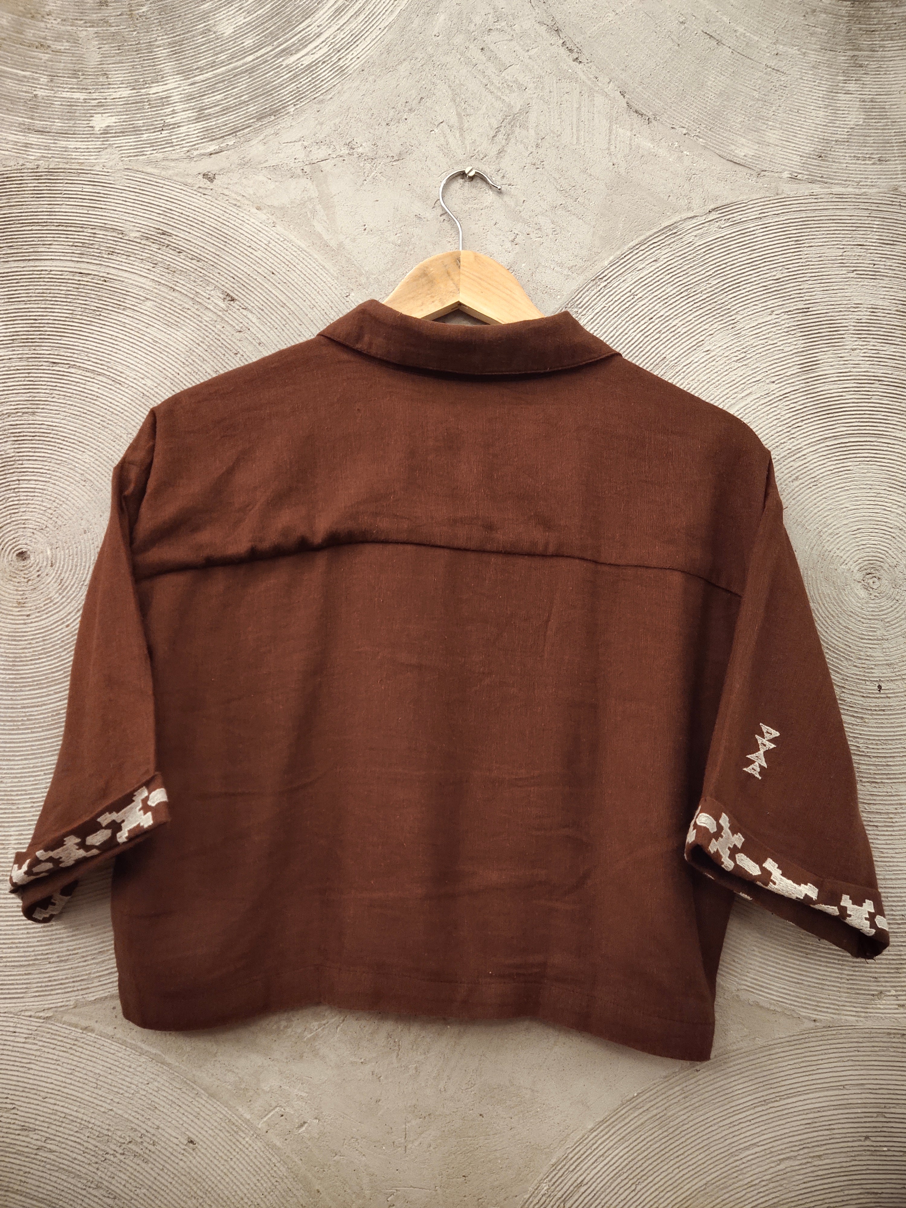 ONLY - Brown Embroidered Crop Shirt
