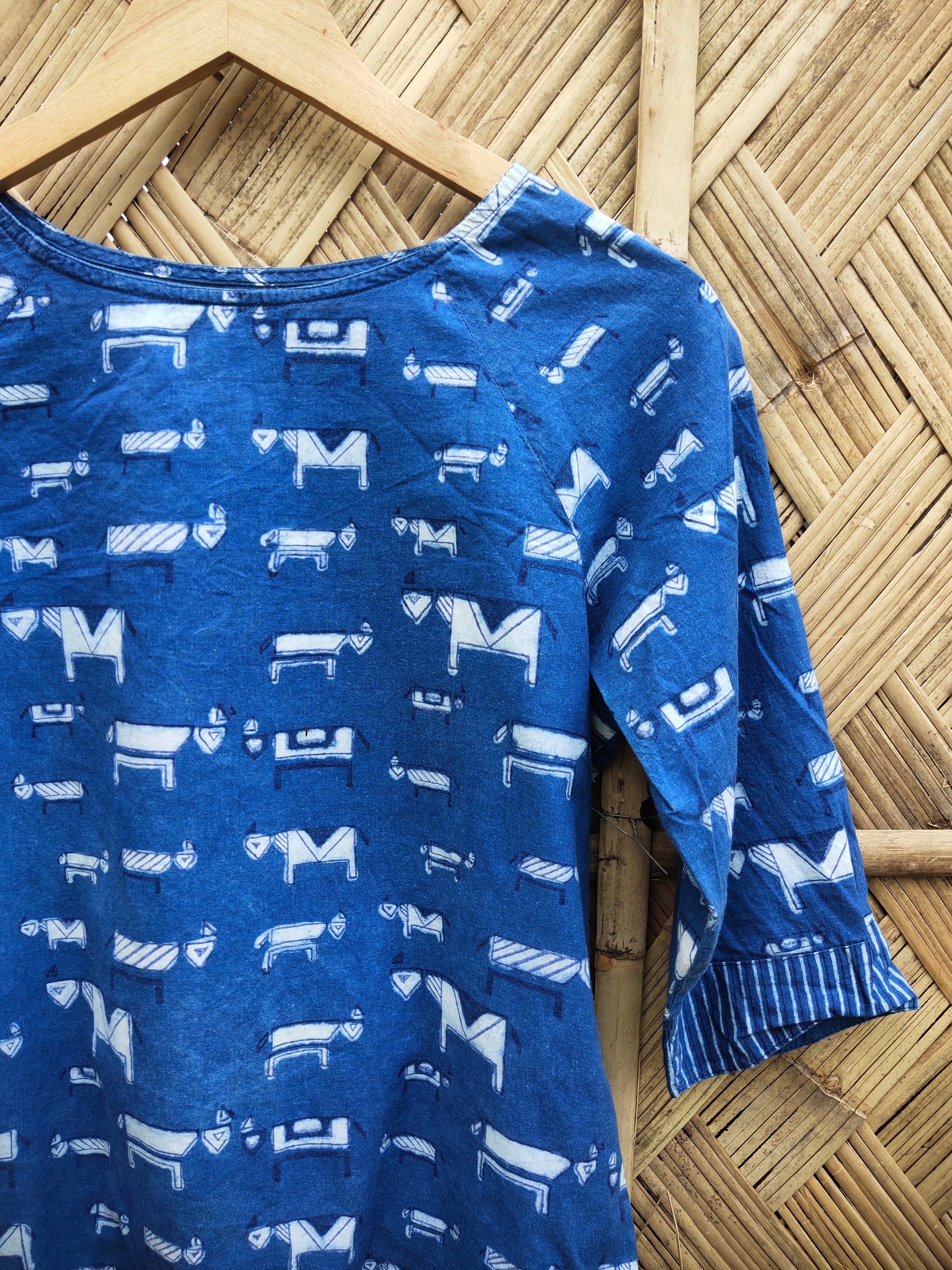 AAVARAN - Indigo Short Kurta