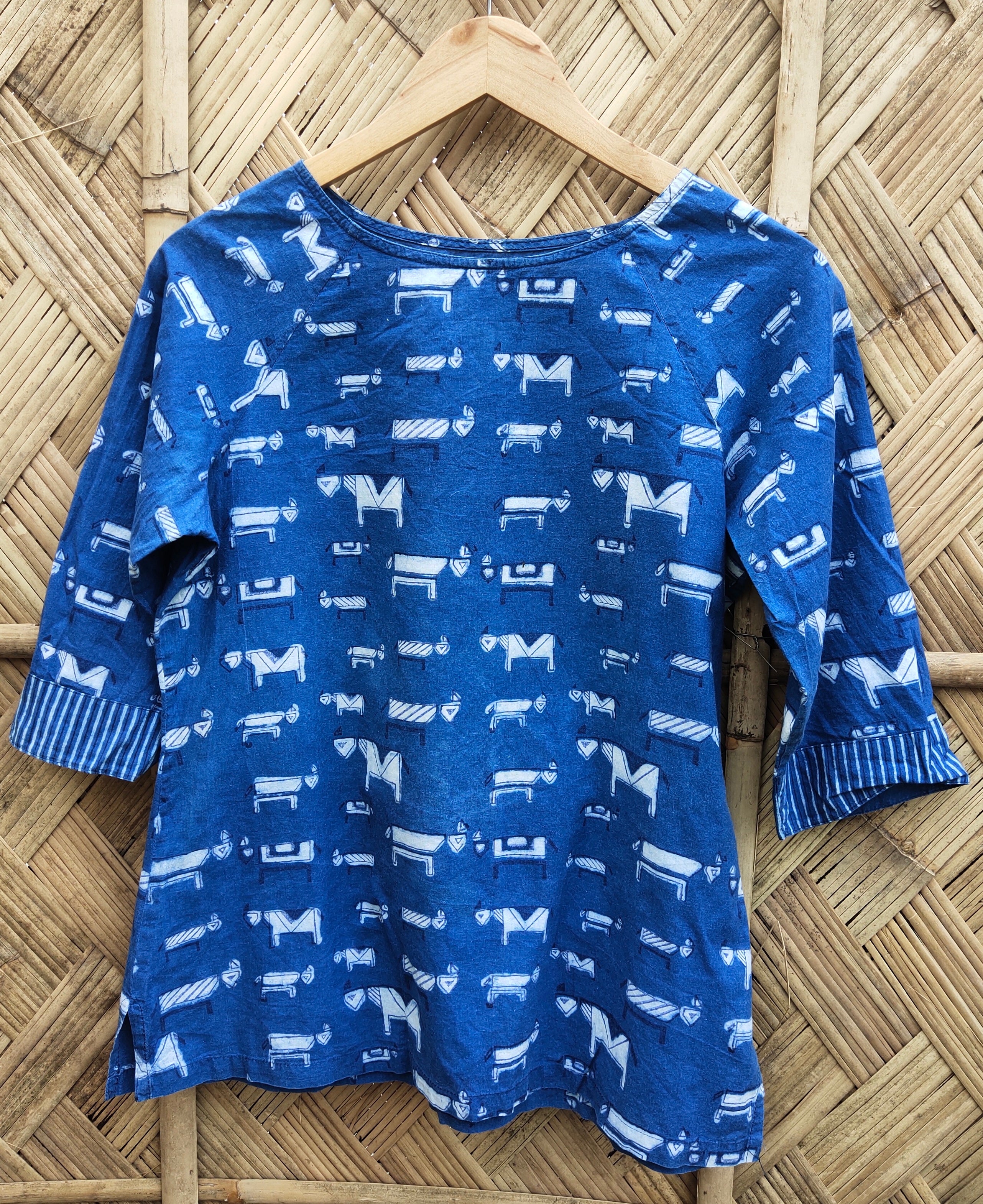 AAVARAN - Indigo Short Kurta
