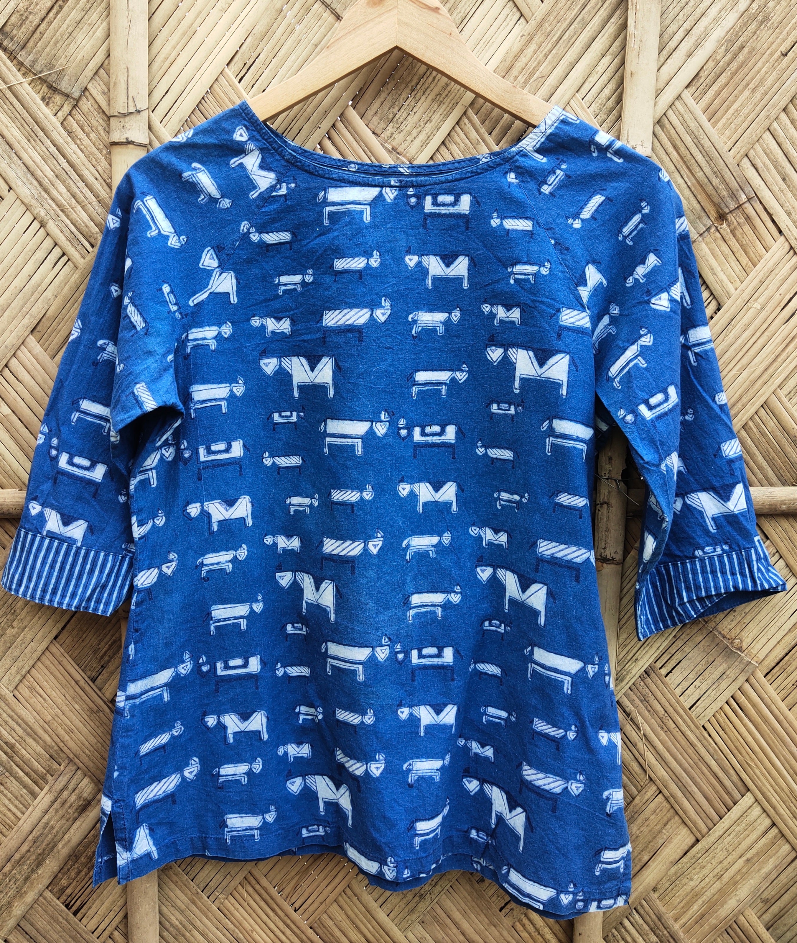 AAVARAN - Indigo Short Kurta
