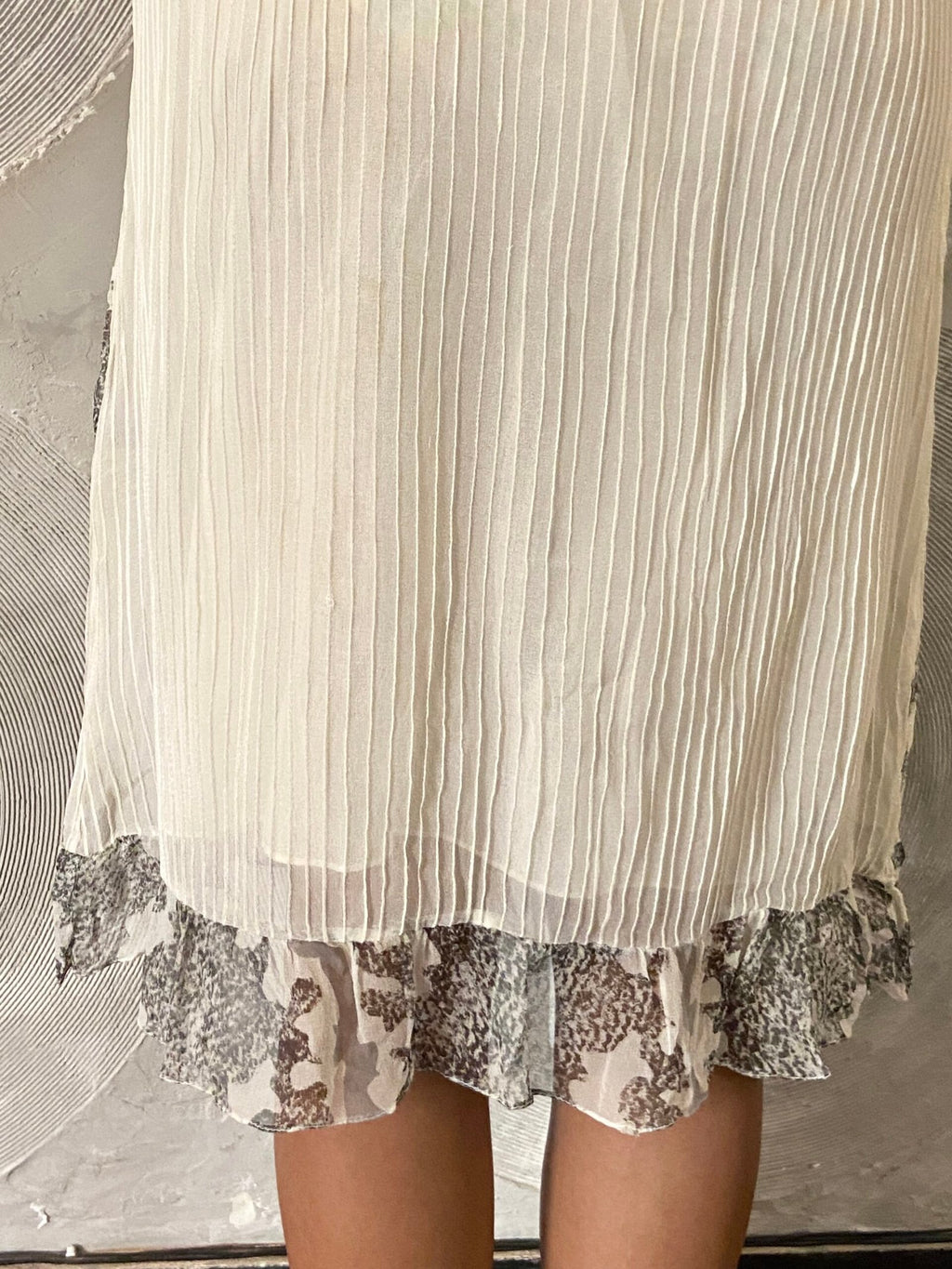Off-white Flared Knee Length Skirt