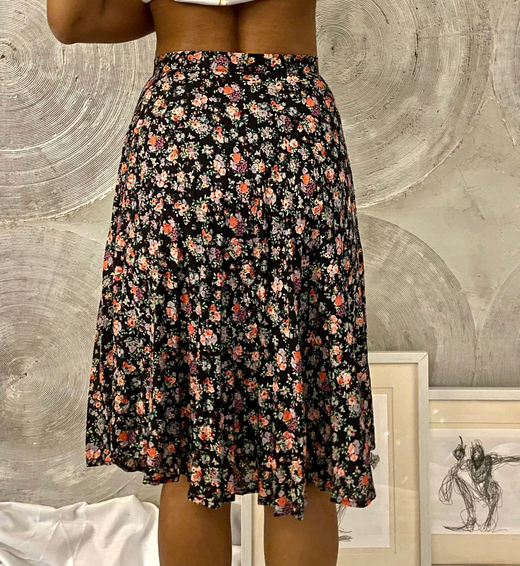 FOREVER 21- Floral Printed Skirt