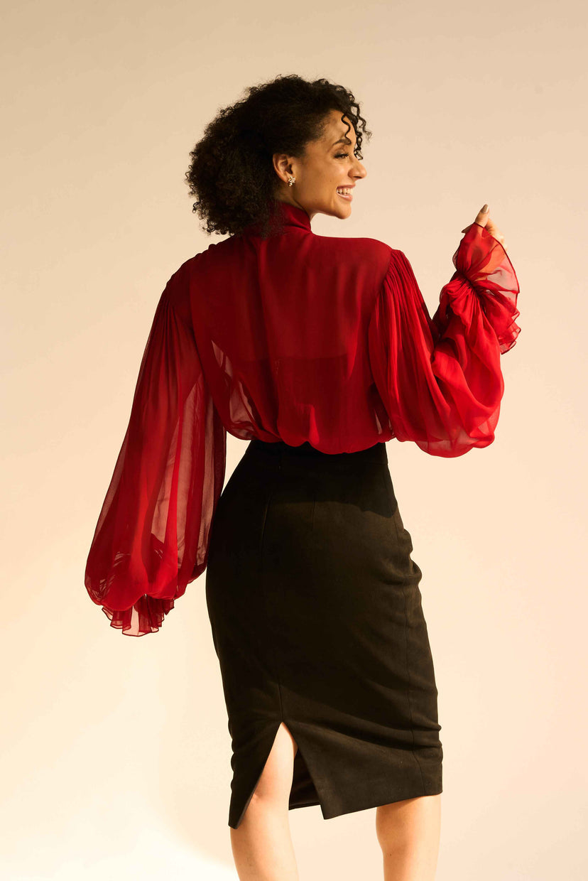DUCHESS KUMARI - Red Monroe Shirt