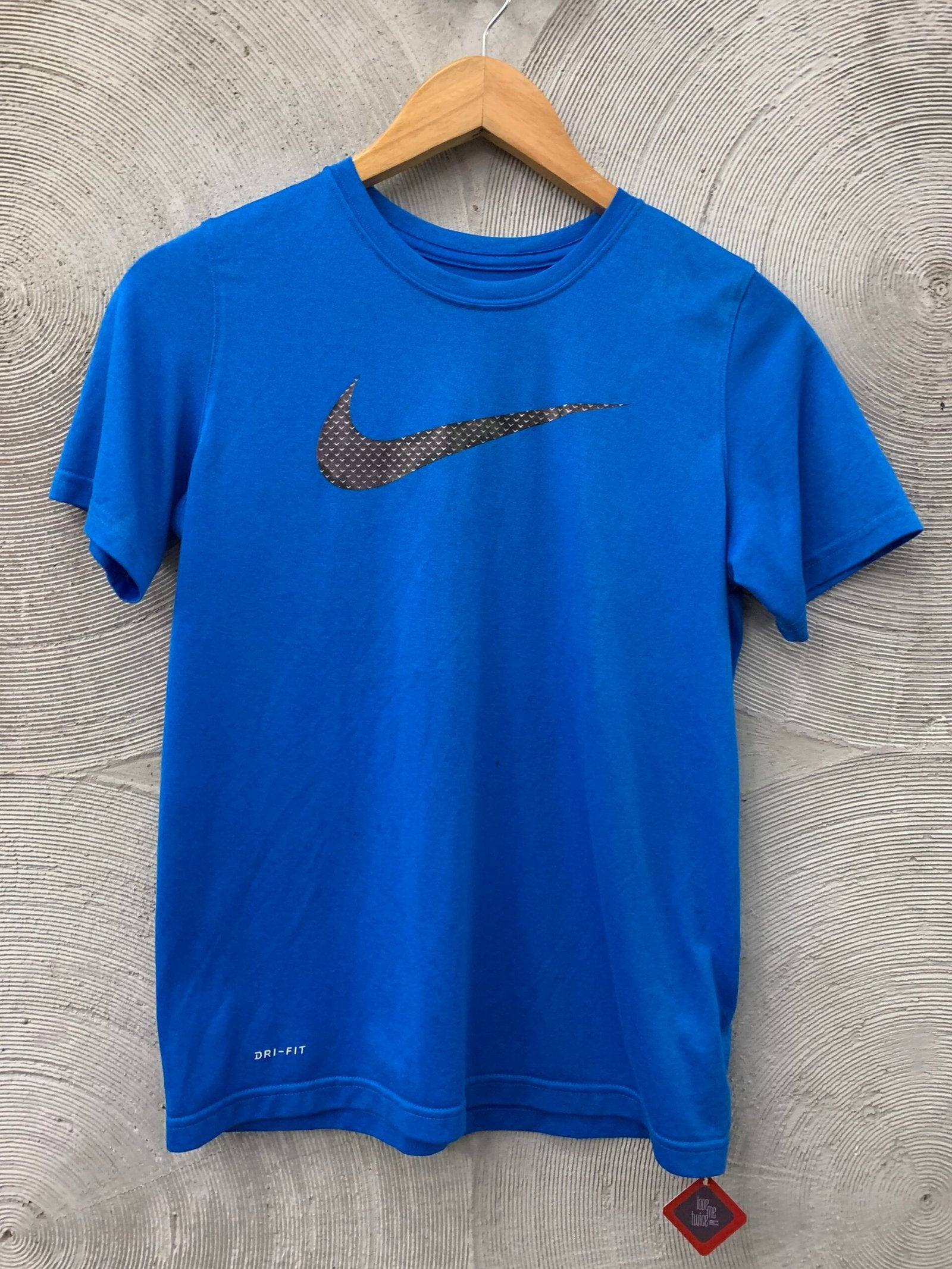 Dry-fit sports t-shirt