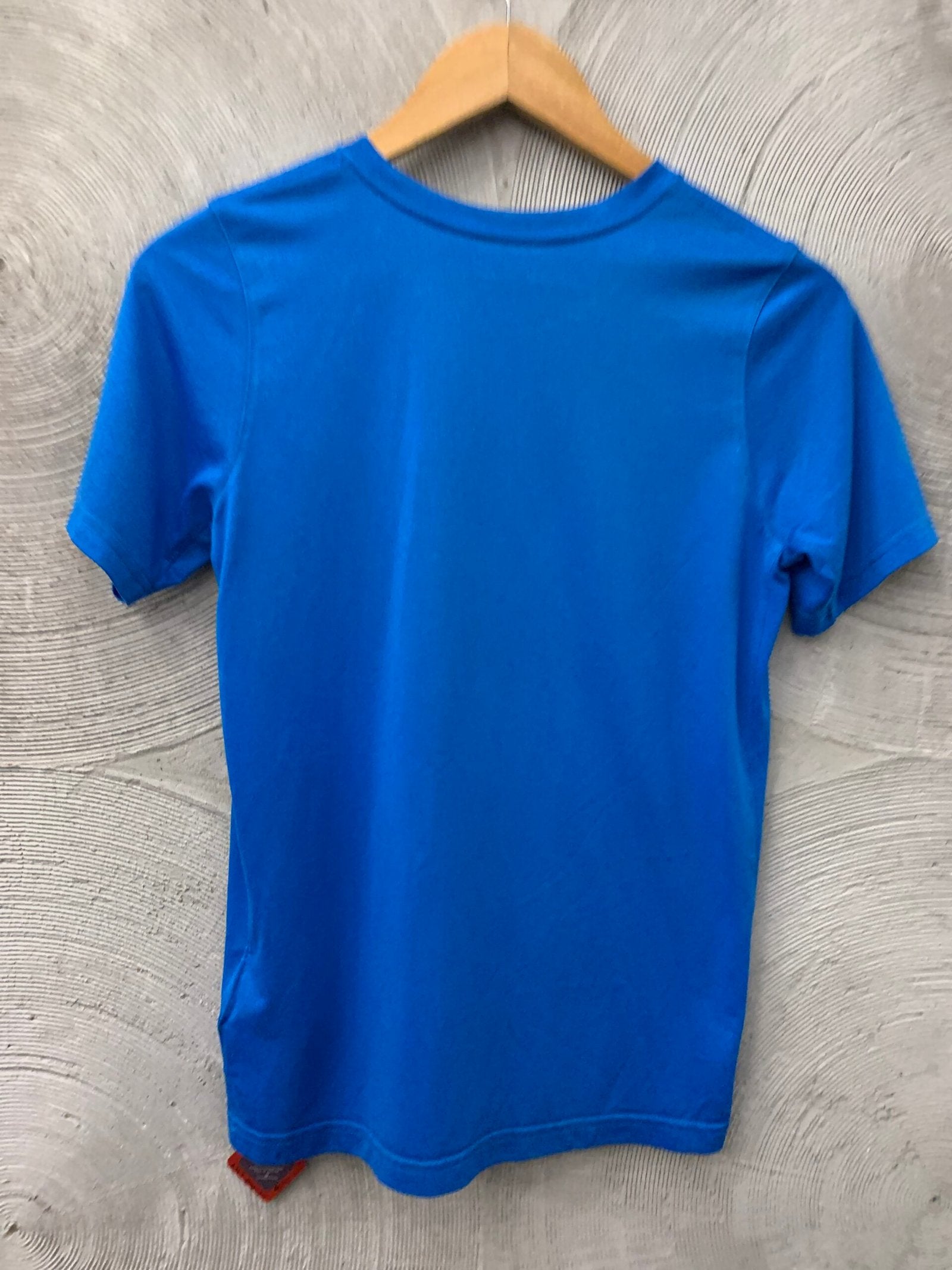 Dry-fit sports t-shirt