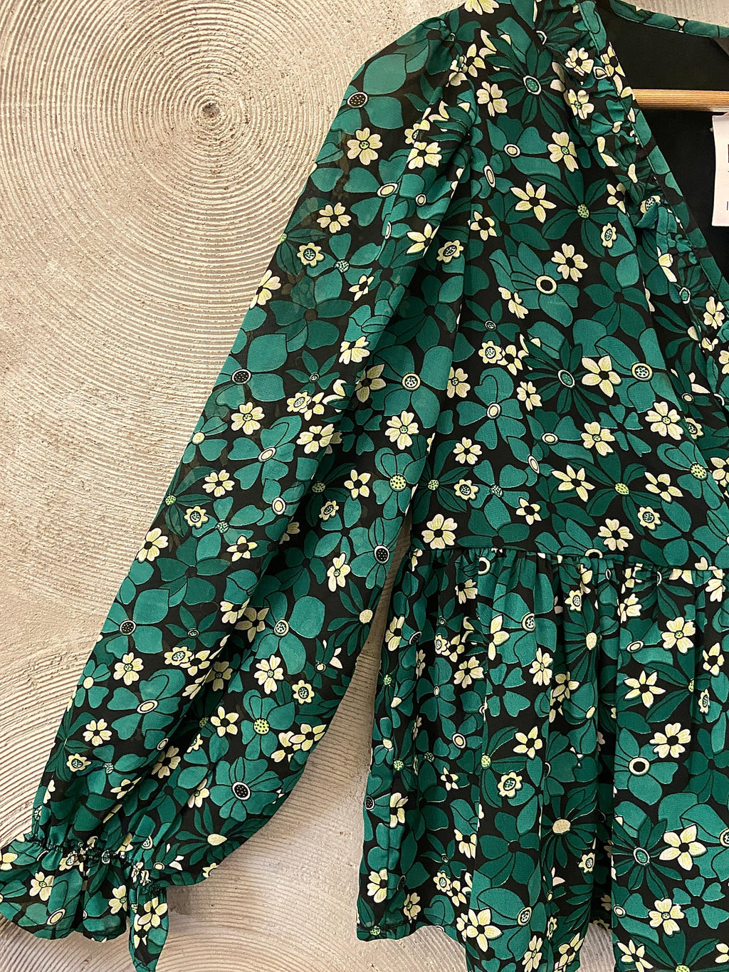 ONLY - Green Printed V Neck Peplum Top