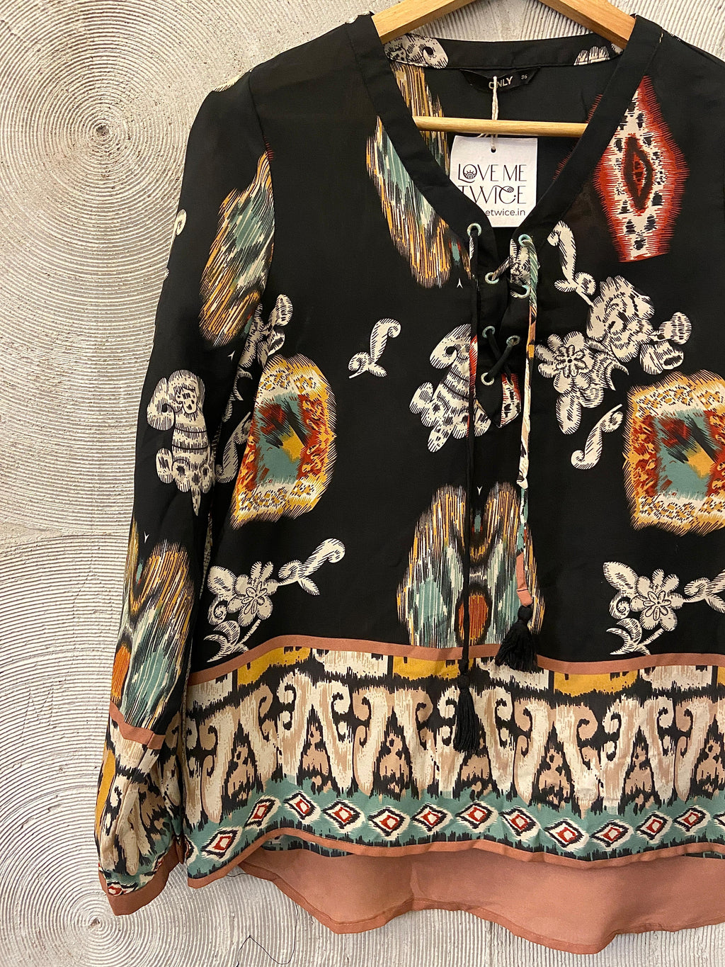 ONLY - Black Ikat Print Tie-up Top